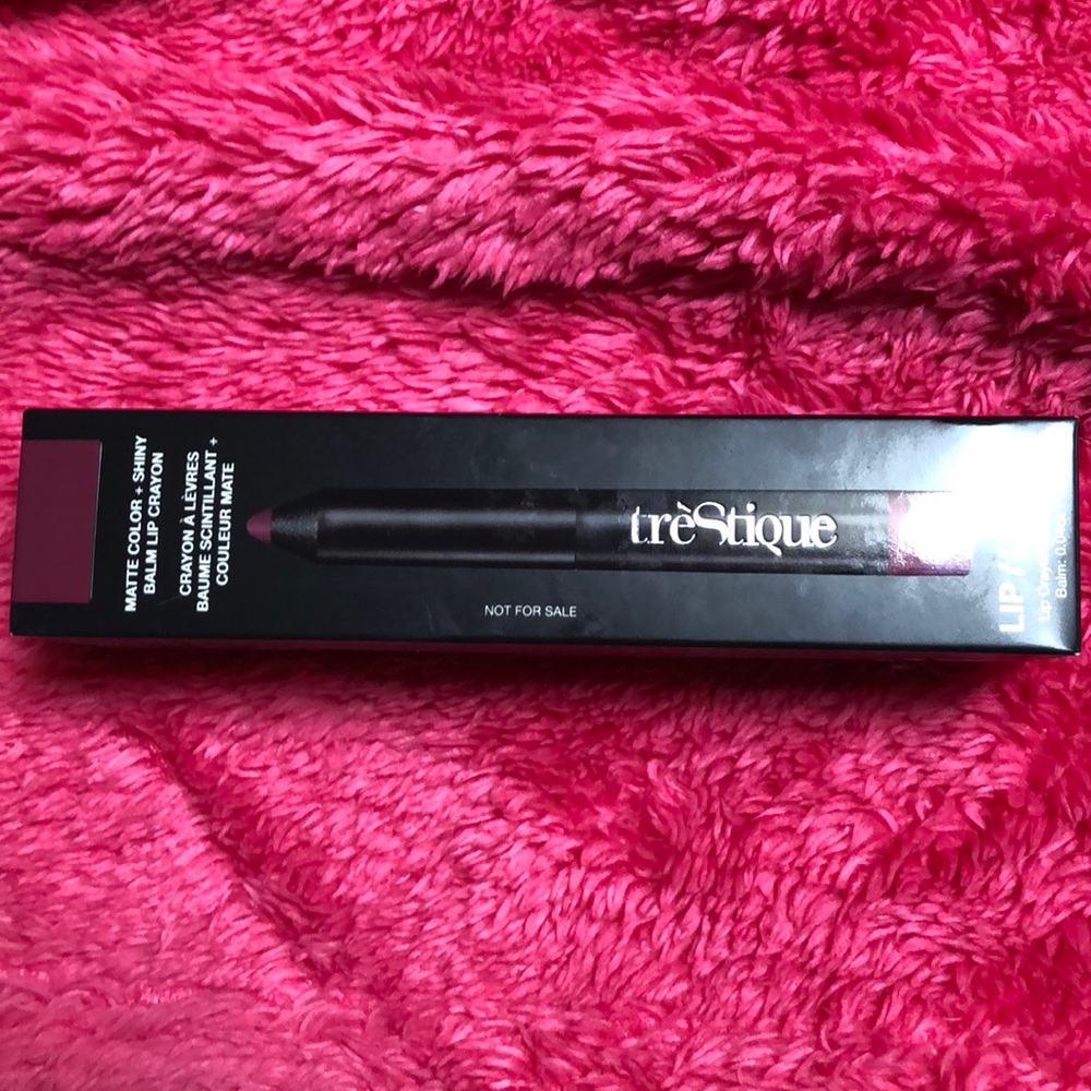 Trestique matte lip color Belize Bordeaux